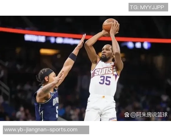 阿伦表现低迷12投仅3中仅得9分2篮板1抢断引发热议 阿伦表现低迷12投仅3中仅得9分2篮板1抢断引发热议