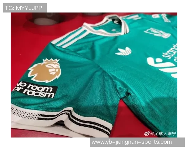 利物浦推出全黑复刻球衣向1995-96赛季客场球衣致敬 利物浦推出全黑复刻球衣向1995-96赛季客场球衣致敬